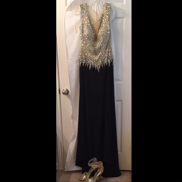 ‼️Close Out‼️ Black/Nude, With bead art like ice crystals - Picture 7 of 8